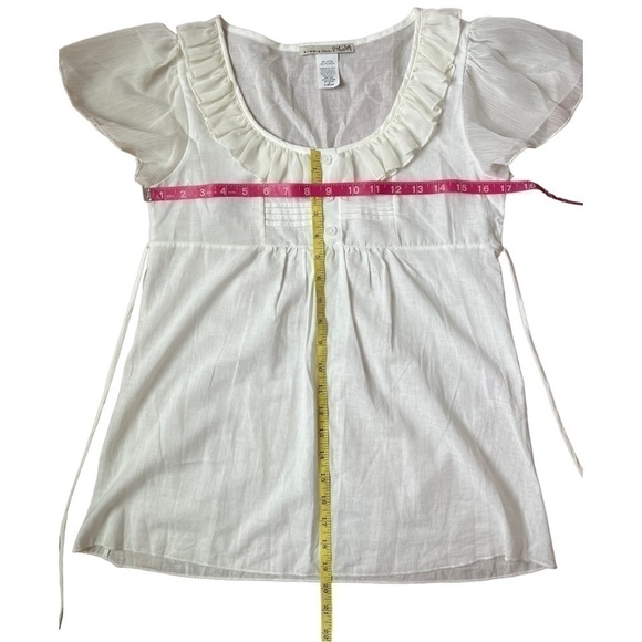 GirlTalk Ivory Ruffle Flutter Sleeve Bridgerton Vibe Babydoll Blouse Size Medium - Picture 9 of 9